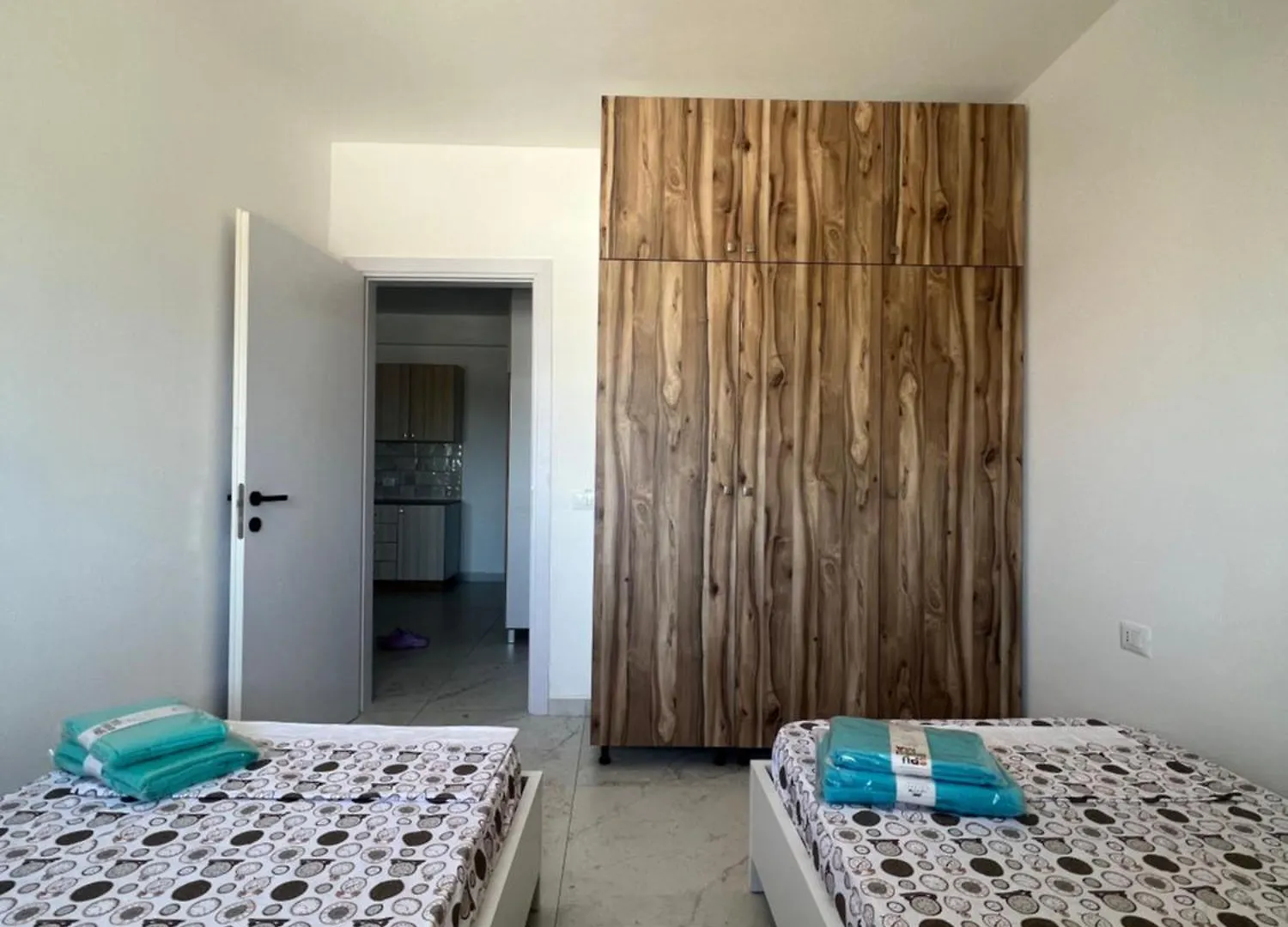 Mars Apartment 2 Golem  0*, Golem (Tirana)