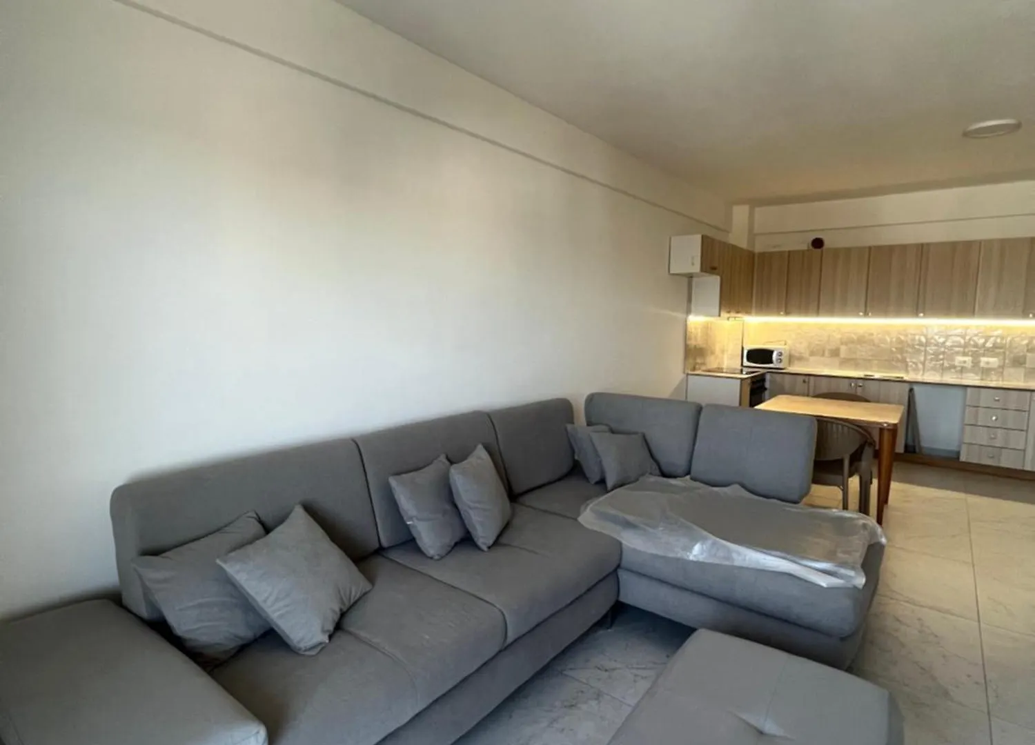 Mars Apartment 2 Golem  Golem (Tirana)